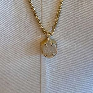 Kendra Scott Necklace